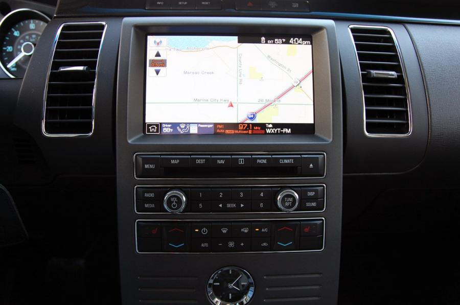  Ford Flex Titanium 2011 года  (фото 18 из 61)
